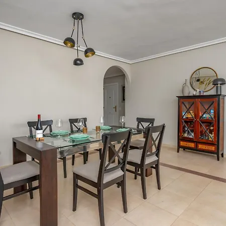 La Maestranza Vacay Vibes By Lica Homes Apartment