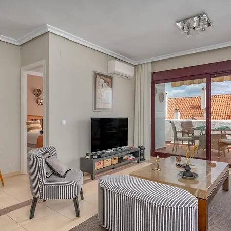 La Maestranza Vacay Vibes By Lica Homes