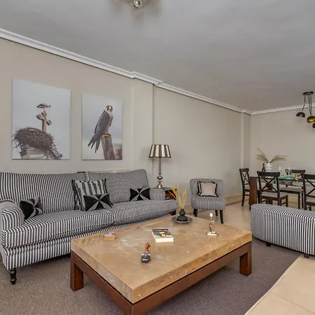 La Maestranza Vacay Vibes By Lica Homes Apartment *